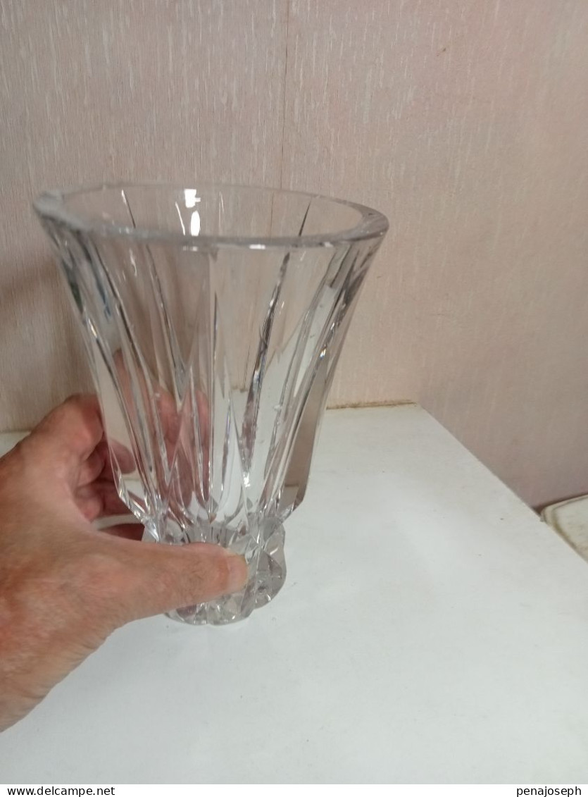 Vase Ancien Cristal De St-louis Hauteur 18 Cm - Vazen