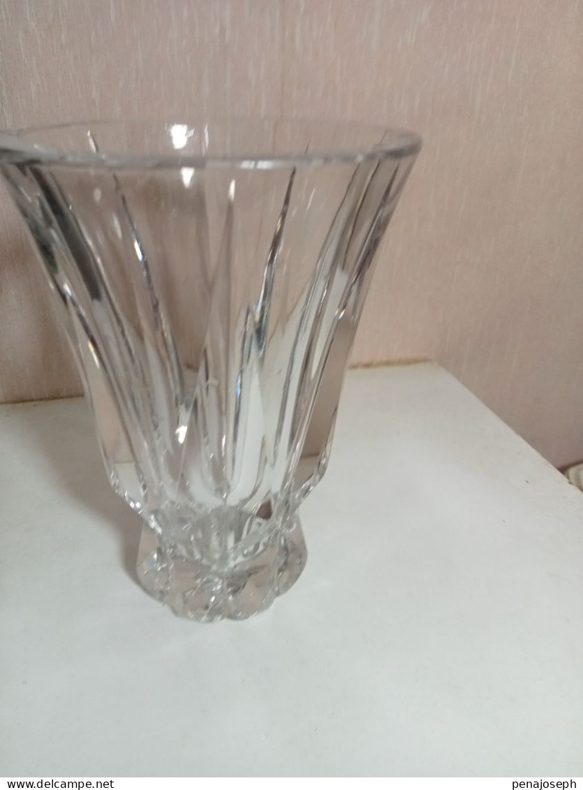 Vase Ancien Cristal De St-louis Hauteur 18 Cm - Vazen