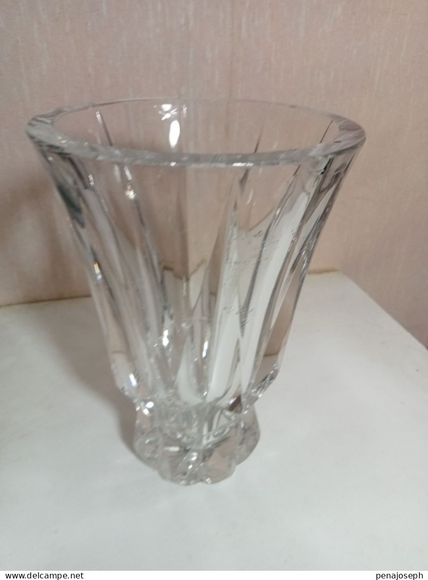 vase ancien cristal de st-louis hauteur 18 cm