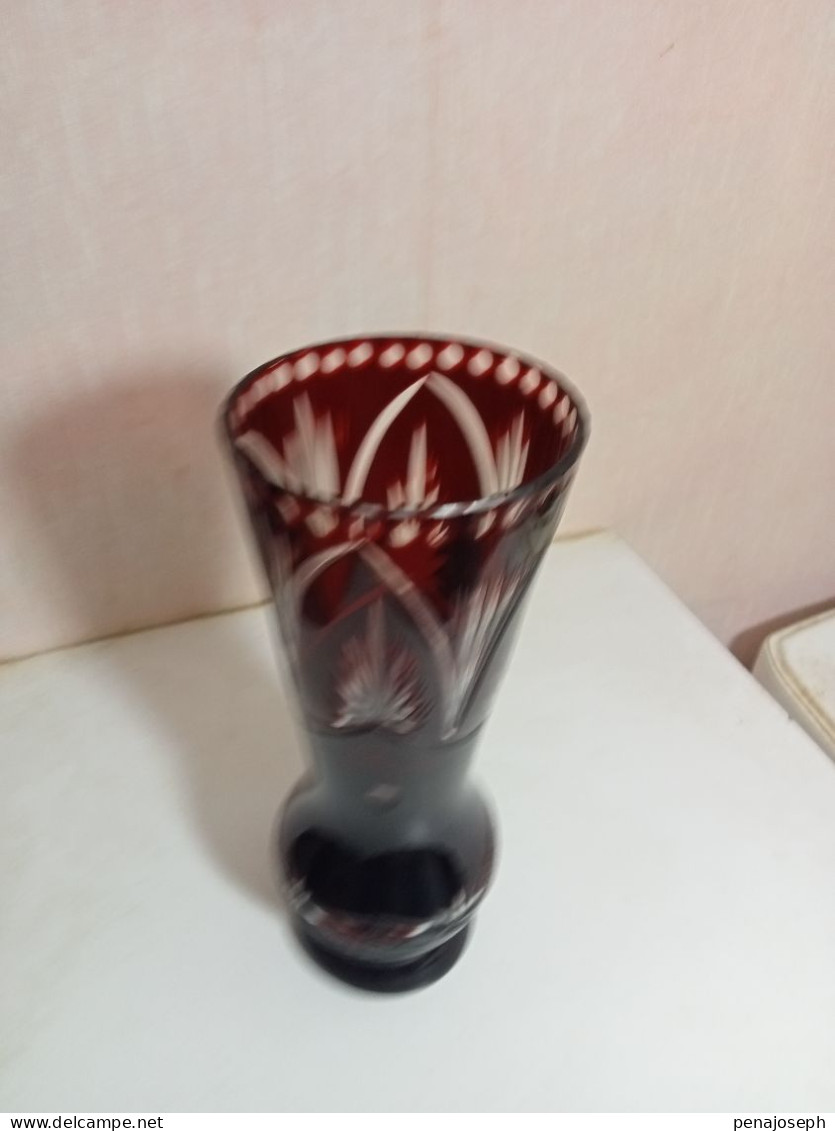 Vase Ancien Cristal De Boheme Hauteur 21 Cm - Vazen