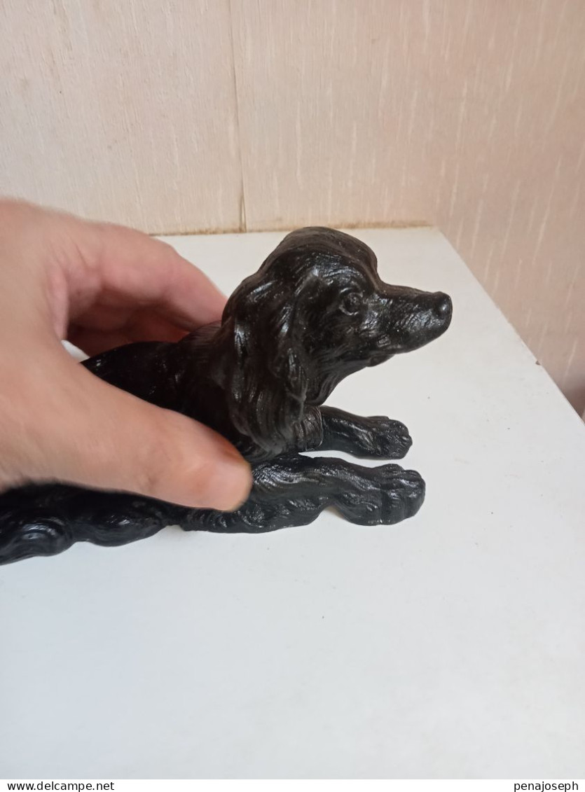 statuette chien ancien en fonte de fer hauteur 9 cm x 16 cm