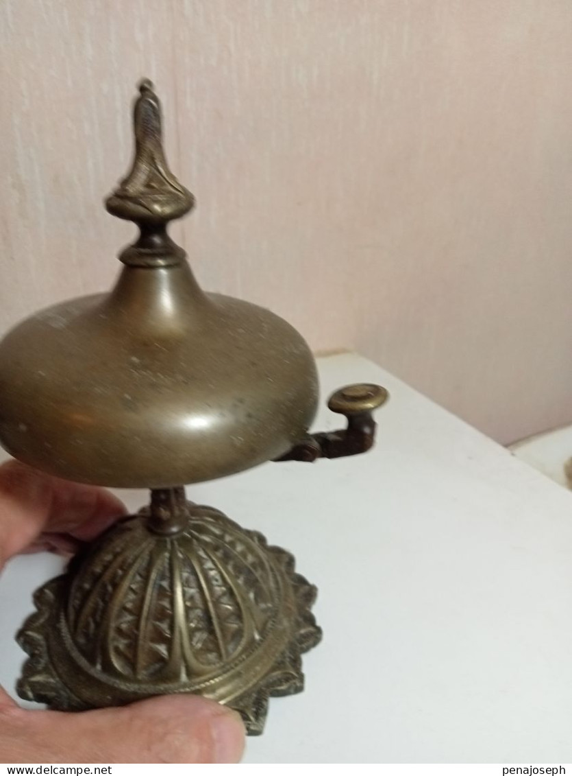 Cloche D'acueil En Bronze Hauteur 17 Cm - Campane