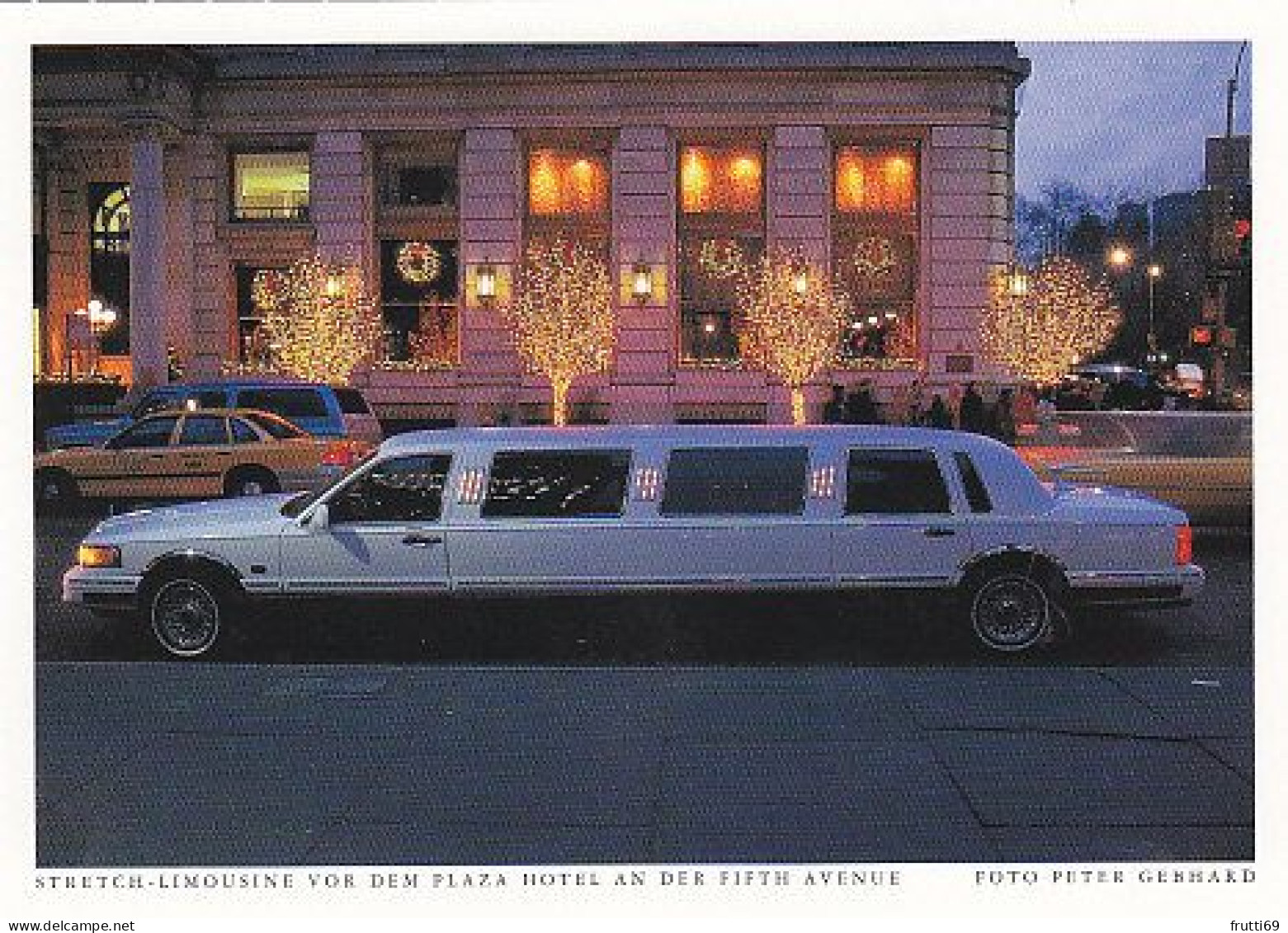 AK 172058 USA - New York - Stretch-Limousine Vor Dem Plaza Hotel In Der Fifth Avenue - Trasporti