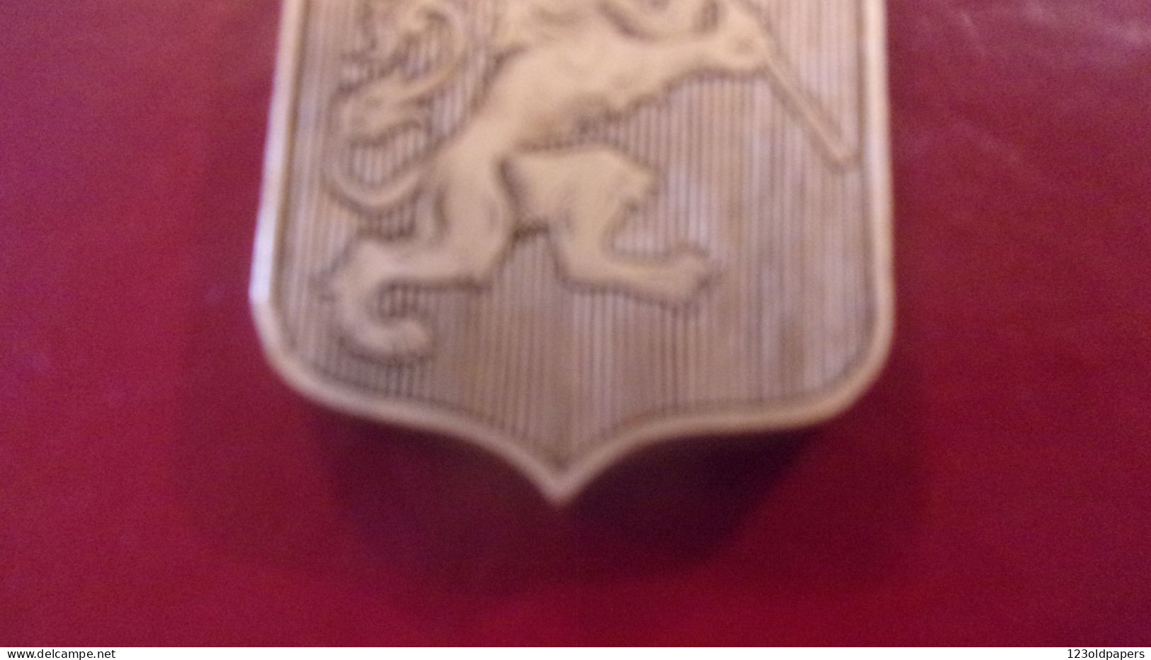 BRONZE 106G FER A DORER MATRICE EX LIBRIS HERALDISME BLASON LION  HACHE COURONNE VANACKER BELGIQUE - Adel