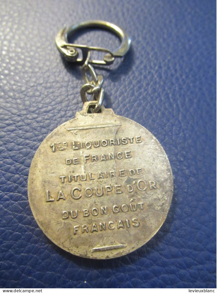 Porte-Clé Publicitaire Ancien/Liqueur/ "Liqueur ROCHER Fréres"/La Coupe D'Or/ /IVers 1960-1970  POC731 - Schlüsselanhänger