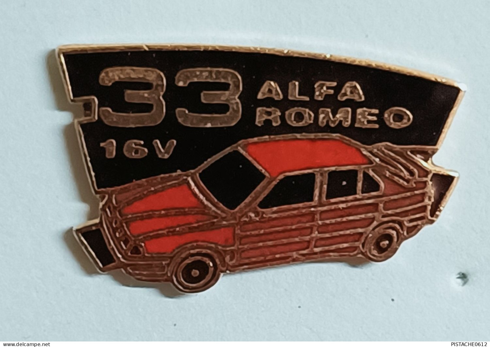 Pin's 33 Alpha Romeo 16 V - Alfa Romeo