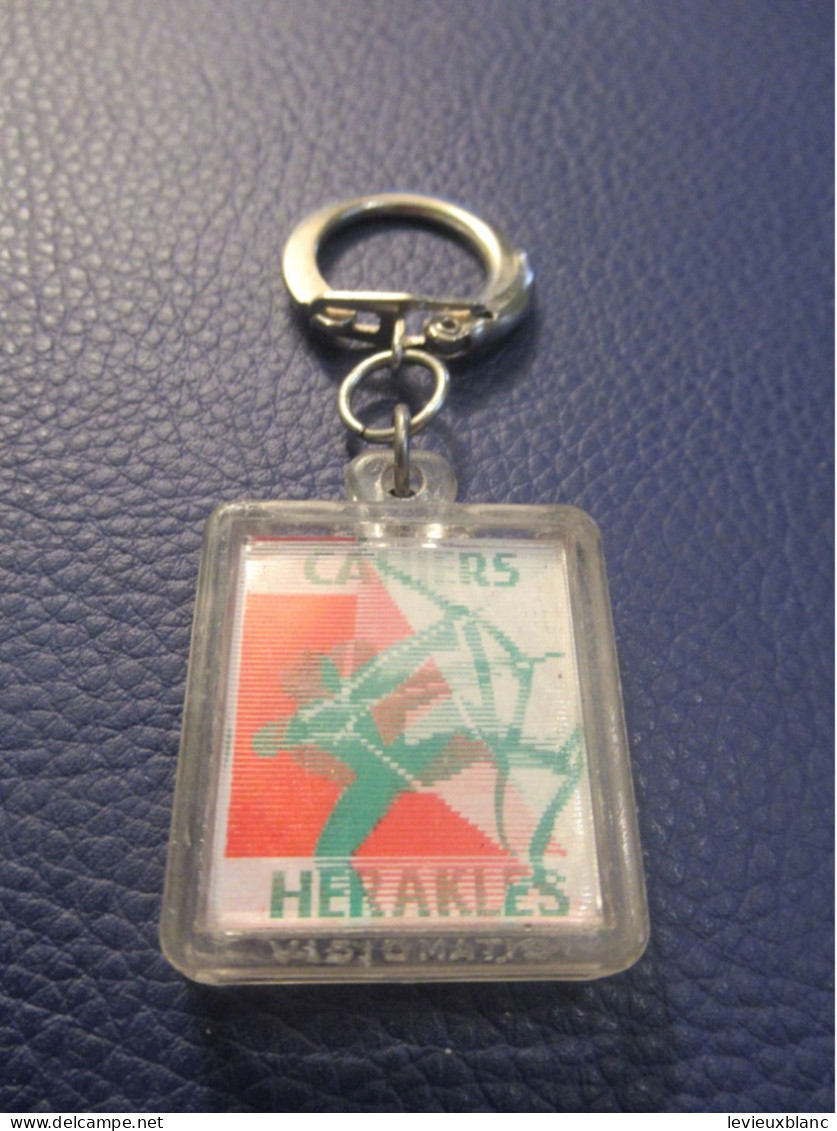 Porte-Clé Publicitaire Ancien /Papeterie   / " Cahiers HERAKLES " / Avec Archer Mobile/Vers 1960-1970           POC740 - Porte-clefs