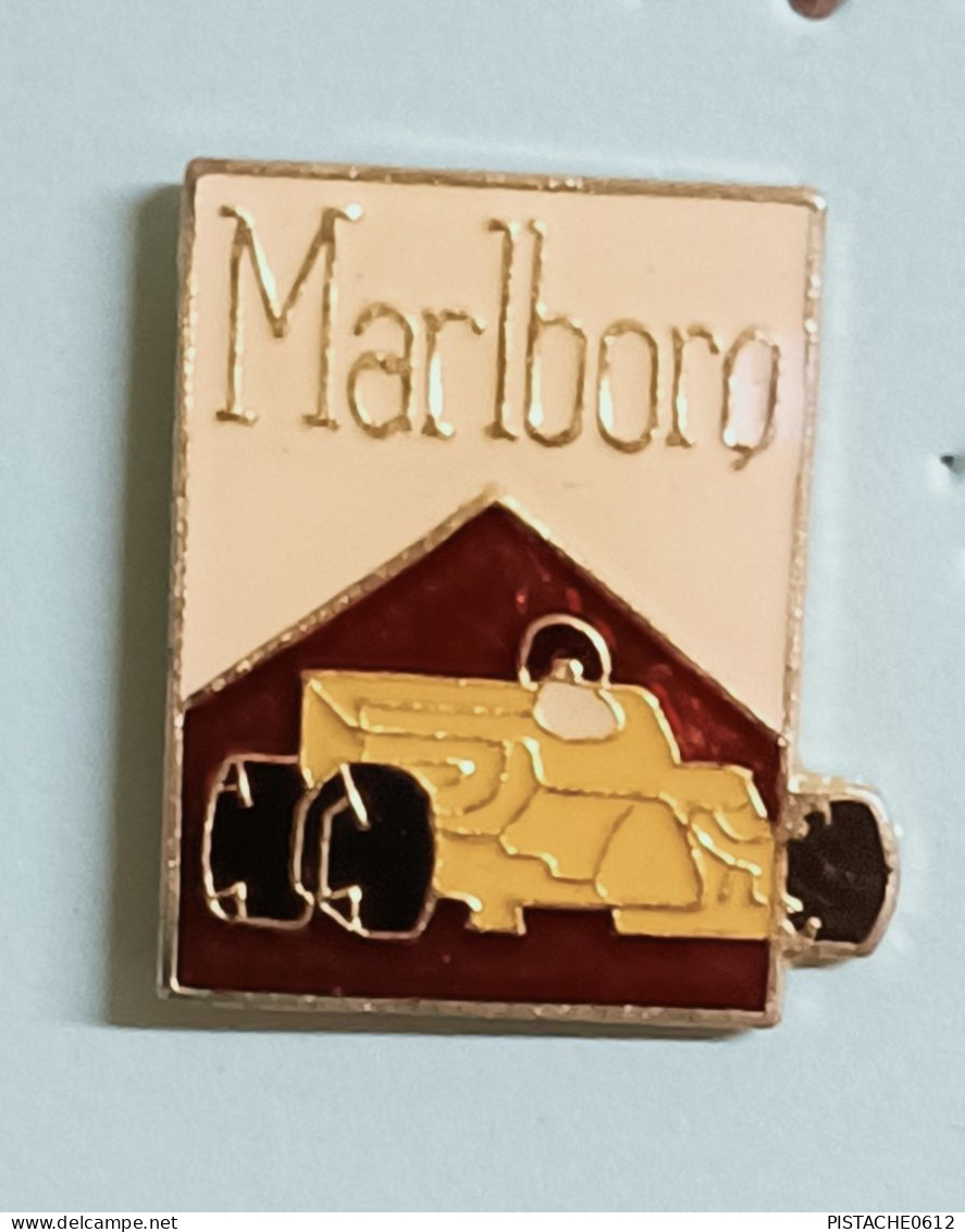 Pin's Marlboro Voiture De Course F1 - F1