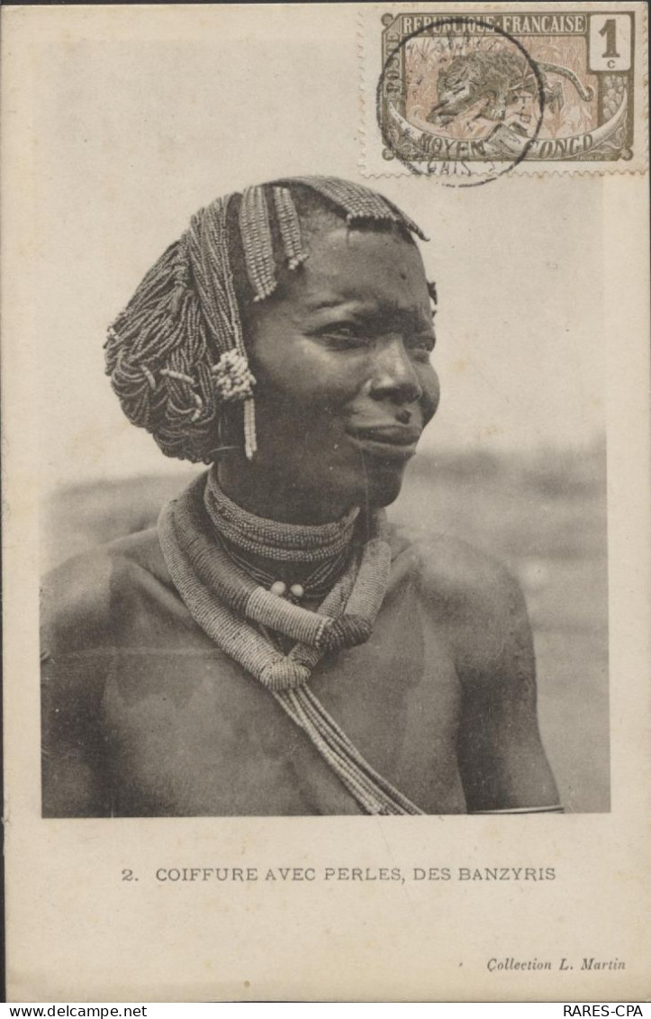 COIFFURE AVEC PERLES, DES BANZYRIS - RCPA 09 - Centrafricaine (République)