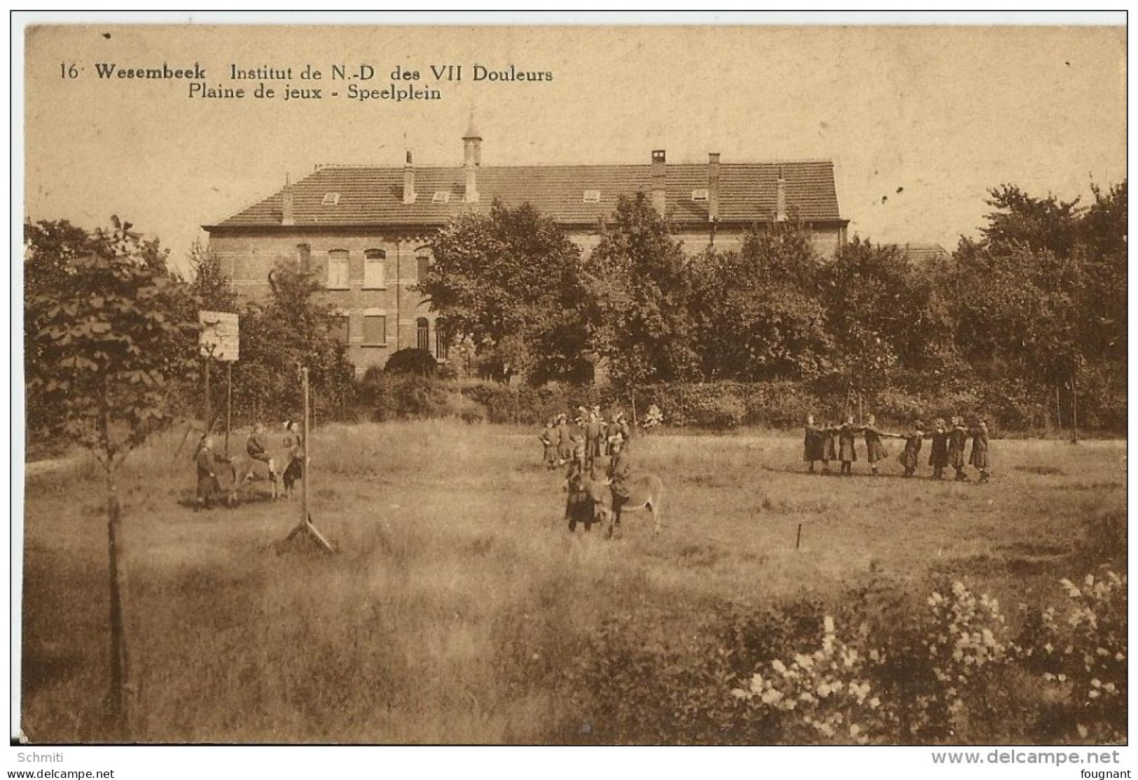 -WEZEMBEEK-Institut De N.D.des VII Douleurs-Plaine  De Jeux , Speelplein-plusieurs Groupes D'élèves Jouant,balancoire - Enseignement, Ecoles Et Universités