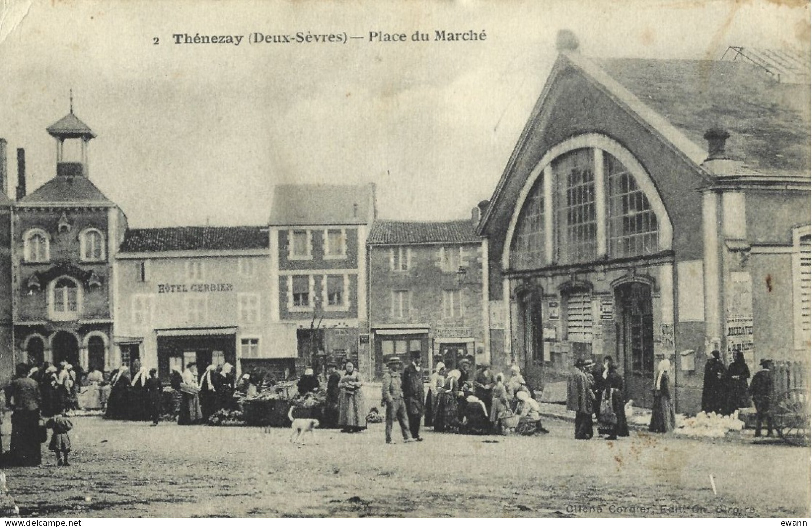 CPA - Thénezay - Place Du Marché - Thenezay