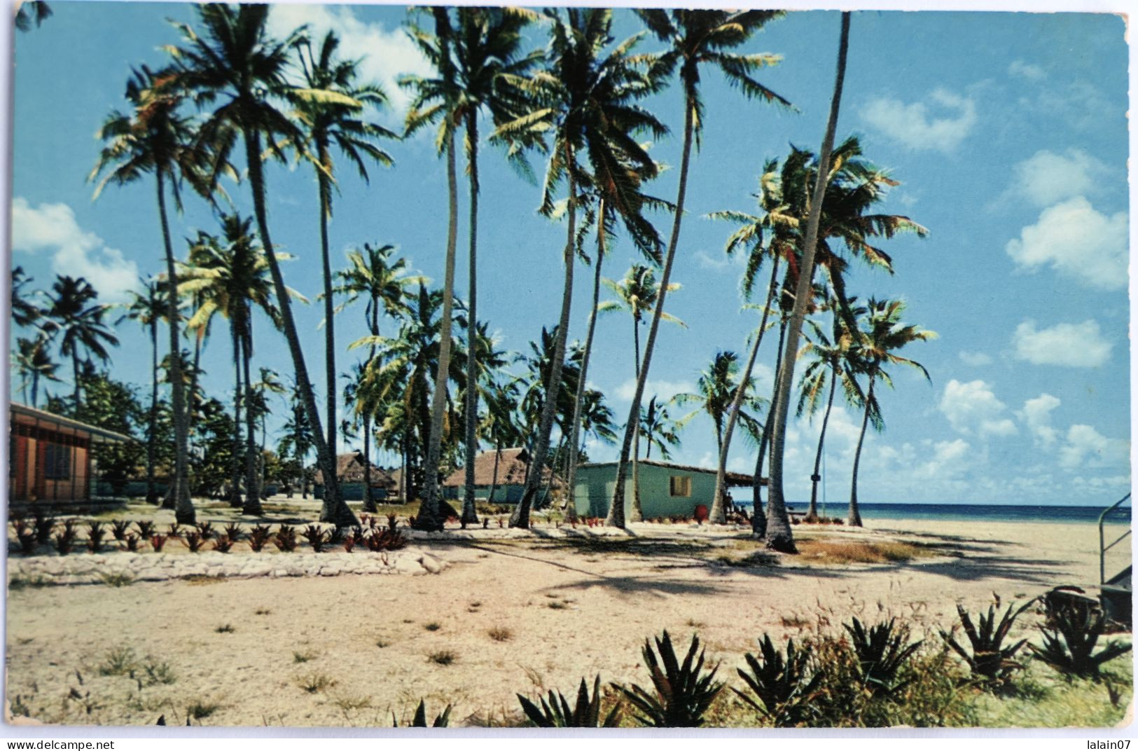 Carte Postale : Polynésie Française : Atoll De HAO Base Avancée, Le Club Nautique, Les Farés Officiers - Polynésie Française