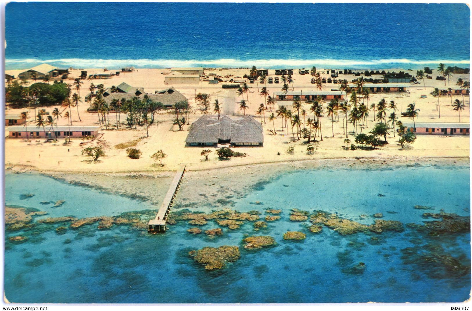 Carte Postale : Polynésie Française : Atoll De HAO Base Avancée, Le Foyer Du Soldat, Vue Aérienne - Polynésie Française