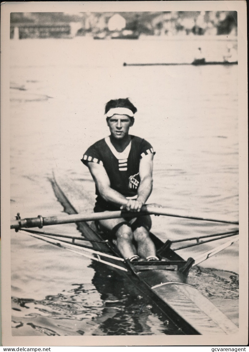 FOTO 18 X 13 CM   NAMUR REGATES NATINALES    VOIR SCANS - Rowing