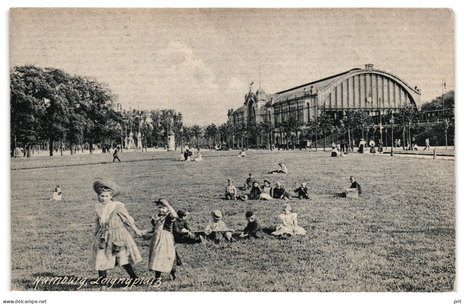 Loignyplatz Hamburg Children On The Grass 1906 Unused Real Photo Postcard. Publisher Dr Trnkler Co Hamburg - Eimsbuettel