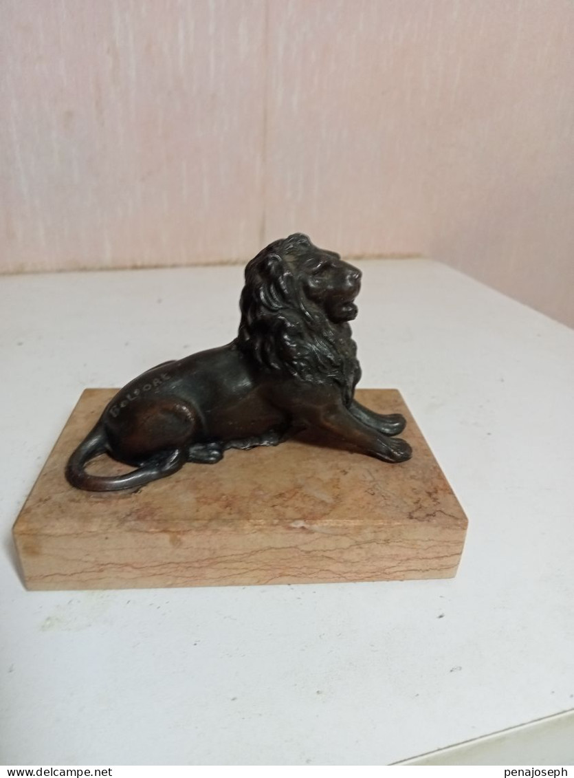 Statuette Lion En Régule Sur Support Marbre Longueur 10 Cm - Métal