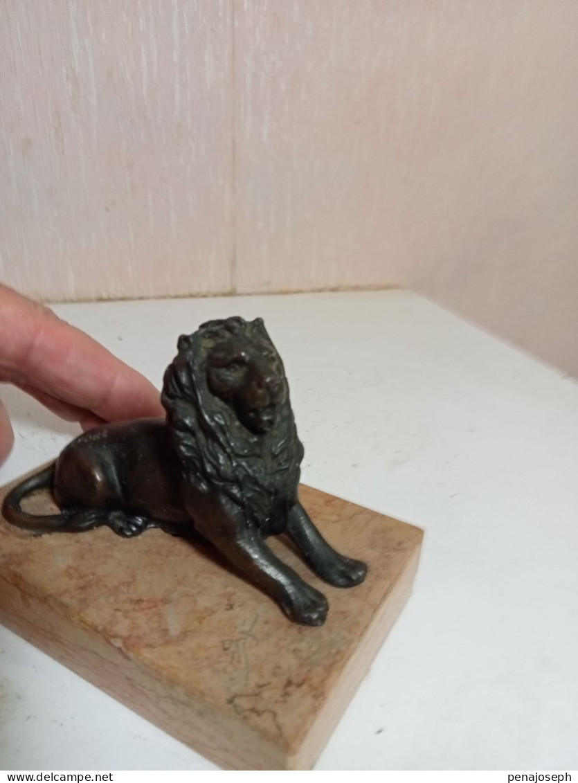 Statuette Lion En Régule Sur Support Marbre Longueur 10 Cm - Metall