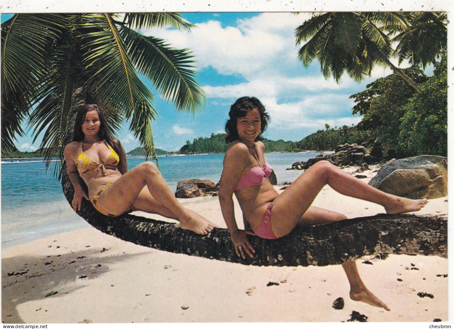 SEYCHELLES. MAHE (ENVOYE DE). PORT GLAUD + PIN UPS. TEXTE ANNEE 1978 - Seychelles