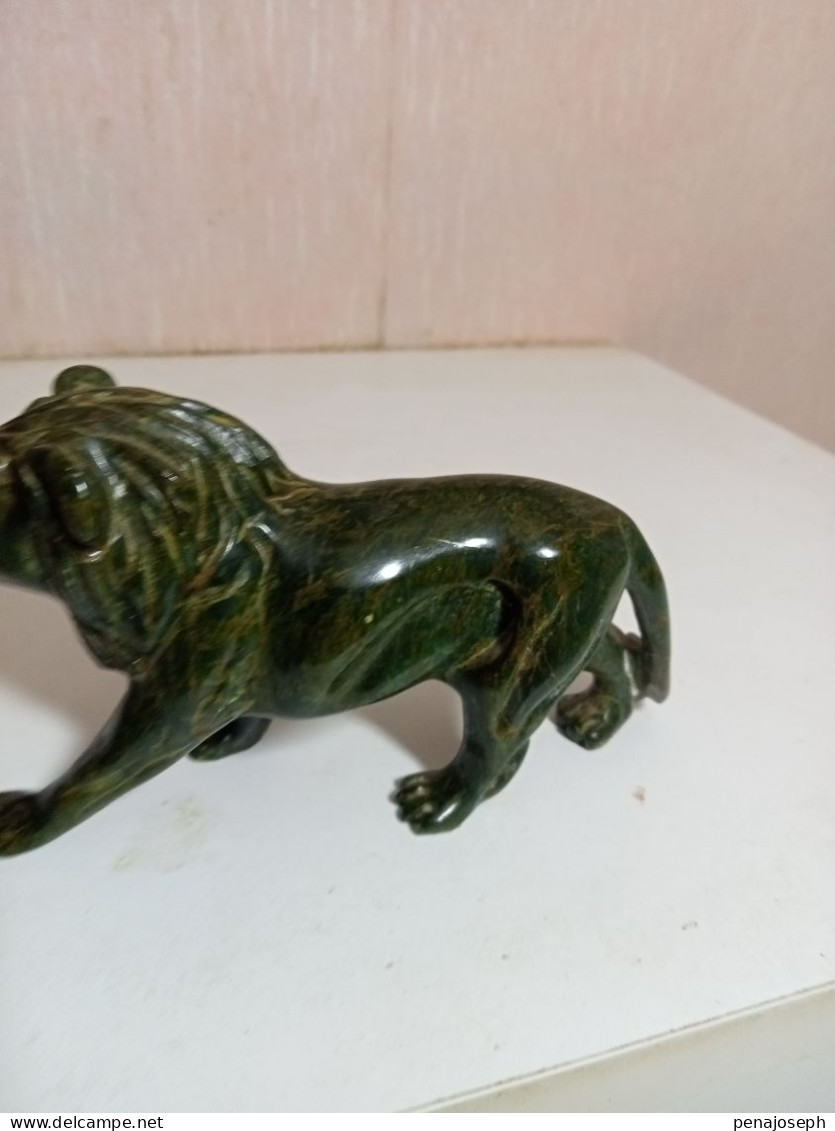 Statuette élephant En Malachite Longueur 13 Cm - Afrikanische Kunst