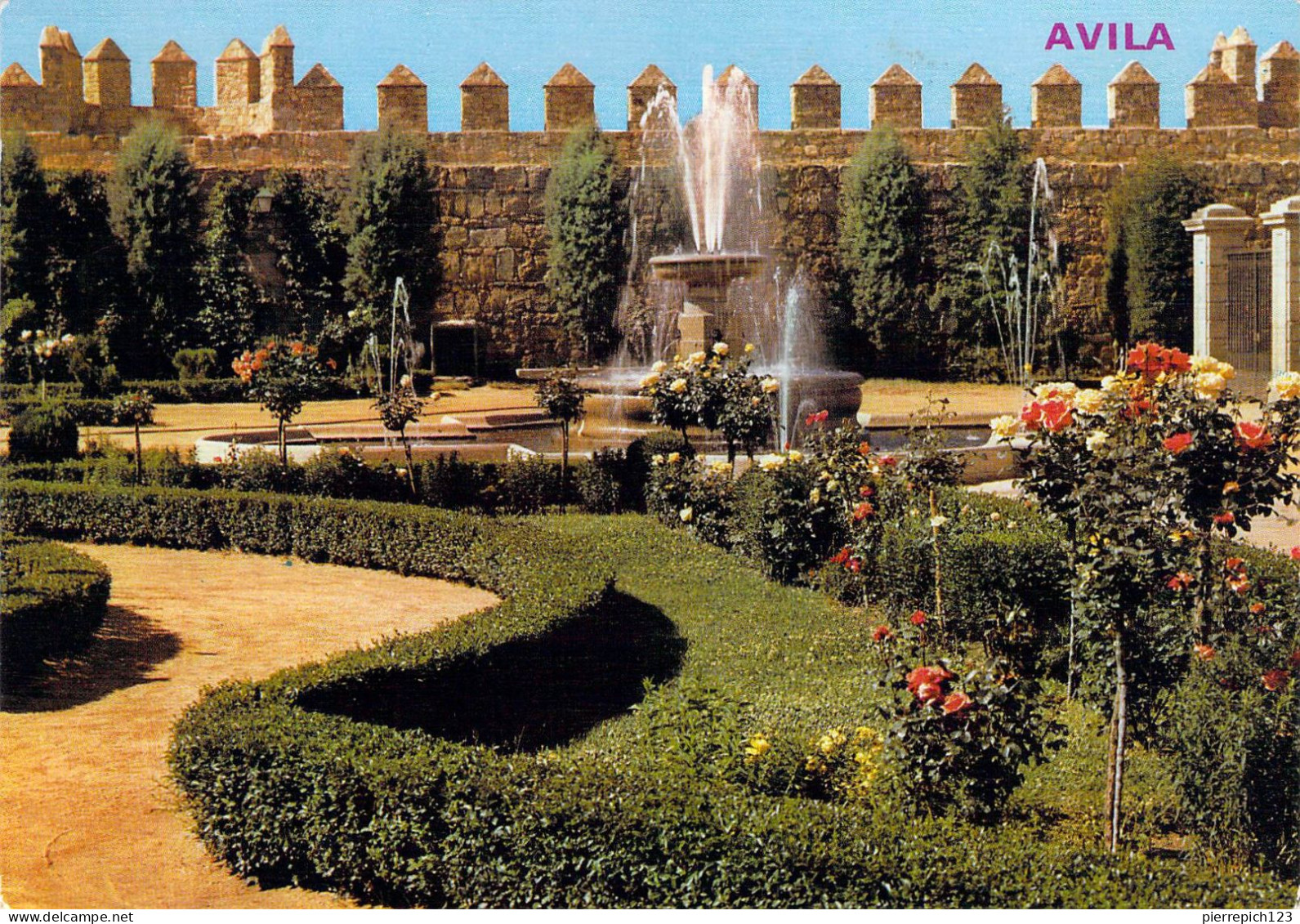 Avila - Place Calvo Sotelo - Murailles Et Jardins - Ávila