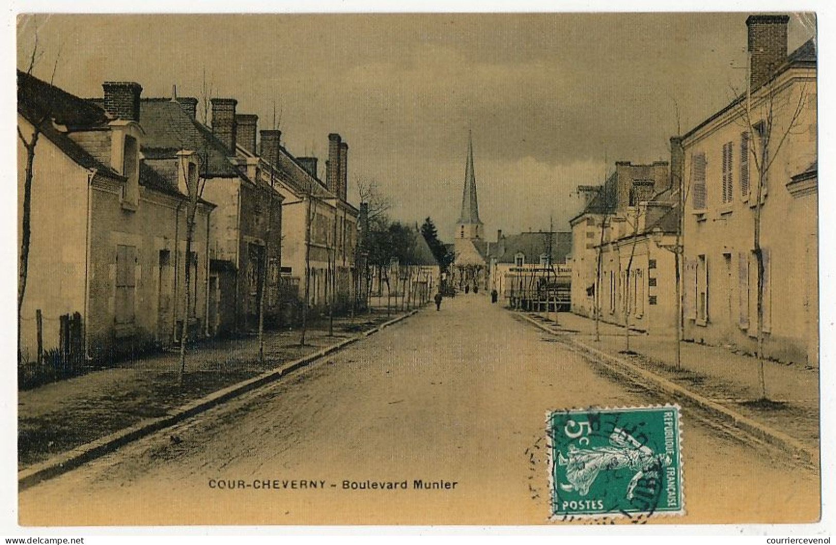 CPA - COUR-CHEVERNY (Loir Et Cher) - Boulevard Munier - Cheverny