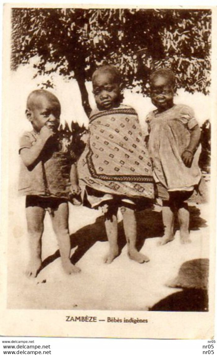 AFRIQUE - ZAMBIE - ZAMBEZE - Bébés Indigenes - - Sambia