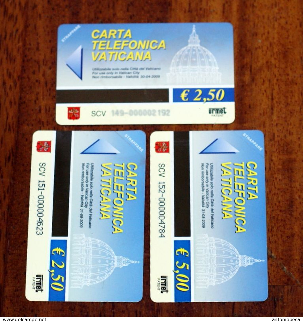 VATICAN 2001, 3 TELEPHONE CARDS NEW - Painting