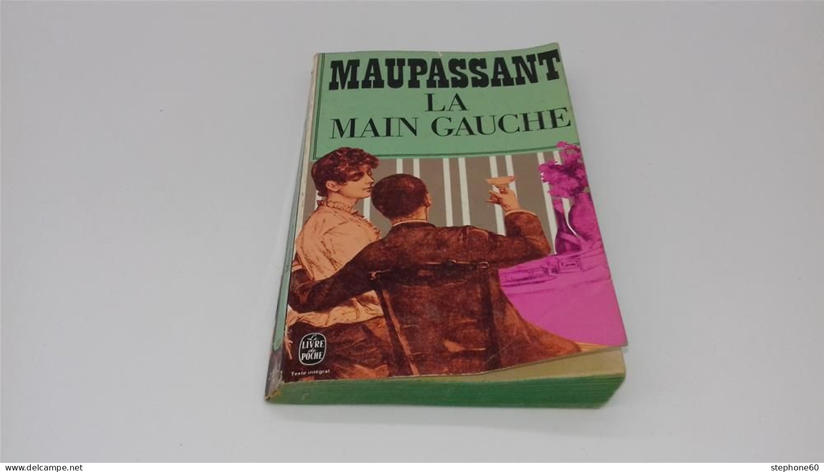 998 - (209) La Main Gauche - Maupassant - Livre De Poche - Livre De Poche