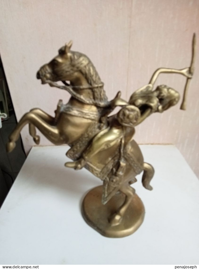 cavaliers dogon en bronze doré XVIIIème hauteur 27 cm a la cire perdu