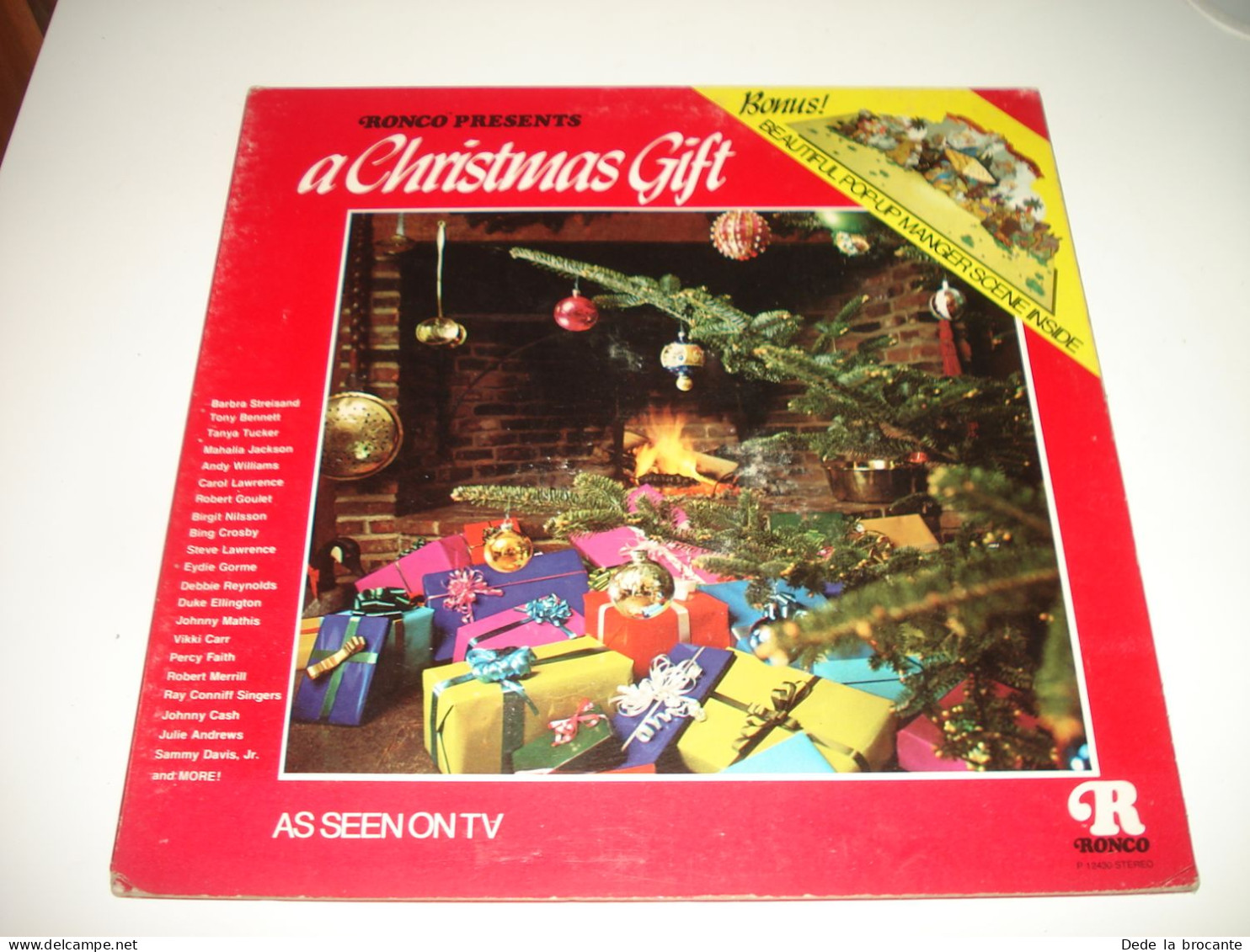 B11 / A Christmas Gift - Bonus Pop-Up -  LP – Ronco - P 12430 - US 1974  M/VG+ - Chants De Noel