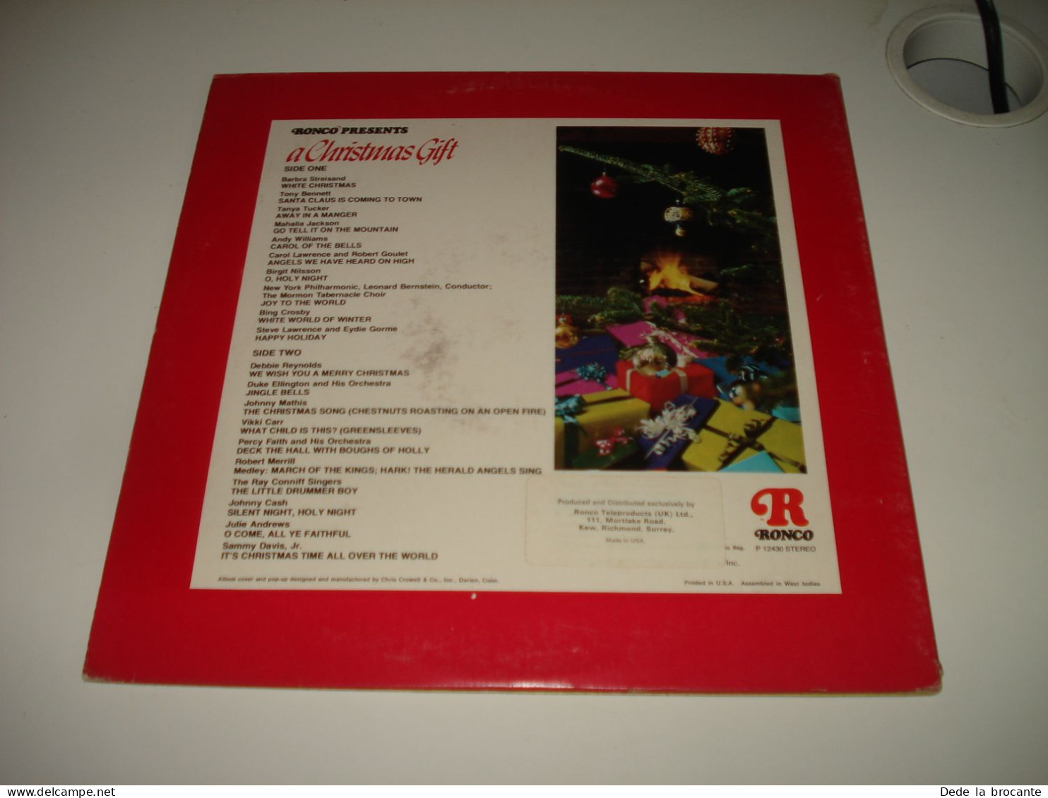 B11 / A Christmas Gift - Bonus Pop-Up -  LP – Ronco - P 12430 - US 1974  M/VG+ - Weihnachtslieder