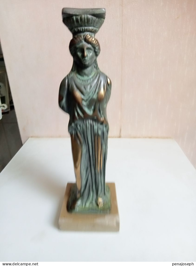 Statuette En Bronze Kariatis XIXème Hauteur 24 Cm Sur Support Marbre - Bronzi