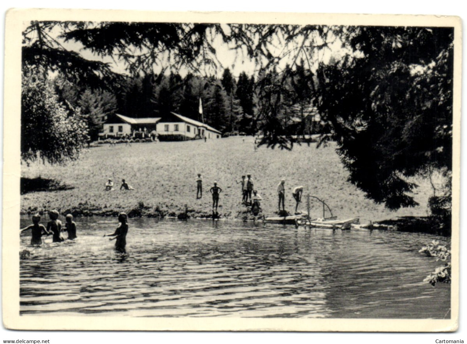 Louette St.-Pierre Près De Gedinne - Centre Vacances Y.W.C.A. - L'étang - Gedinne