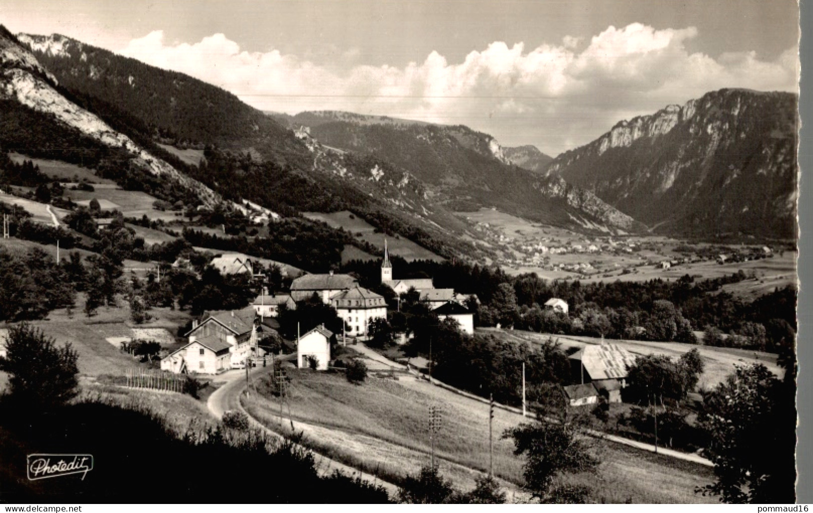 CPSM Chevenoz Et Nous Découvrîmes Le Charmant Petit Village - Chevenoz