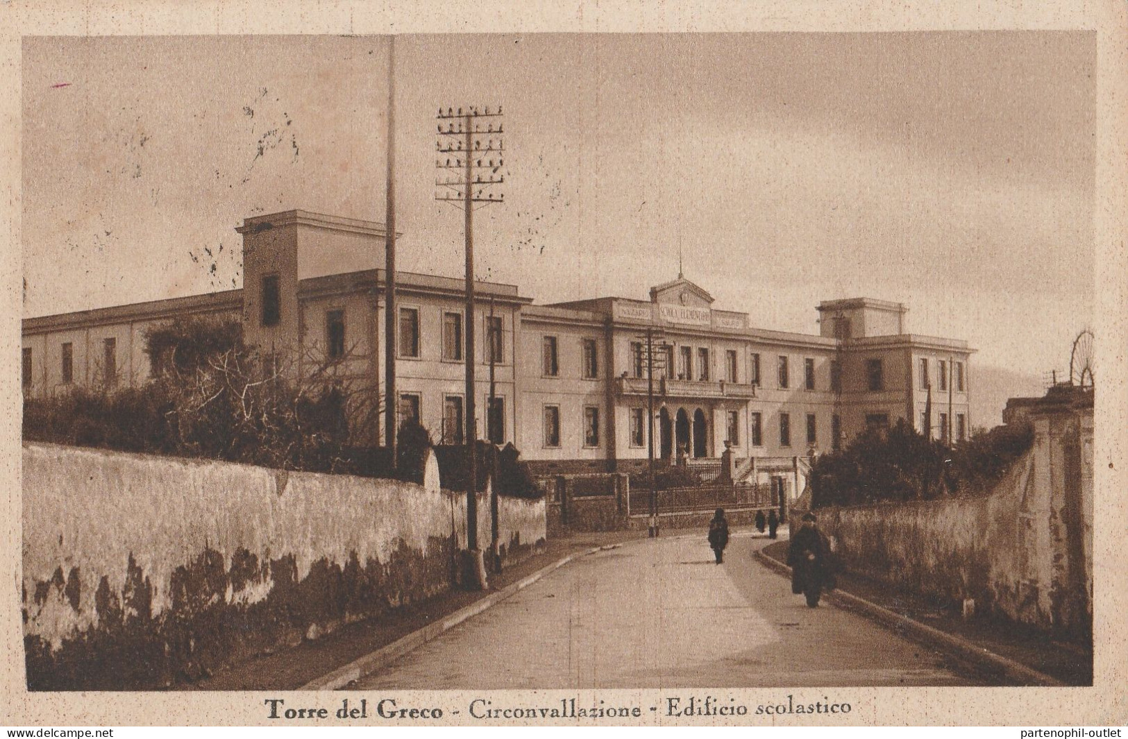 Cartolina - Postcard /  Viaggiata - Sent  /  Torre Del Greco - Circumvallazione - Edificio Scolastico - Torre Del Greco