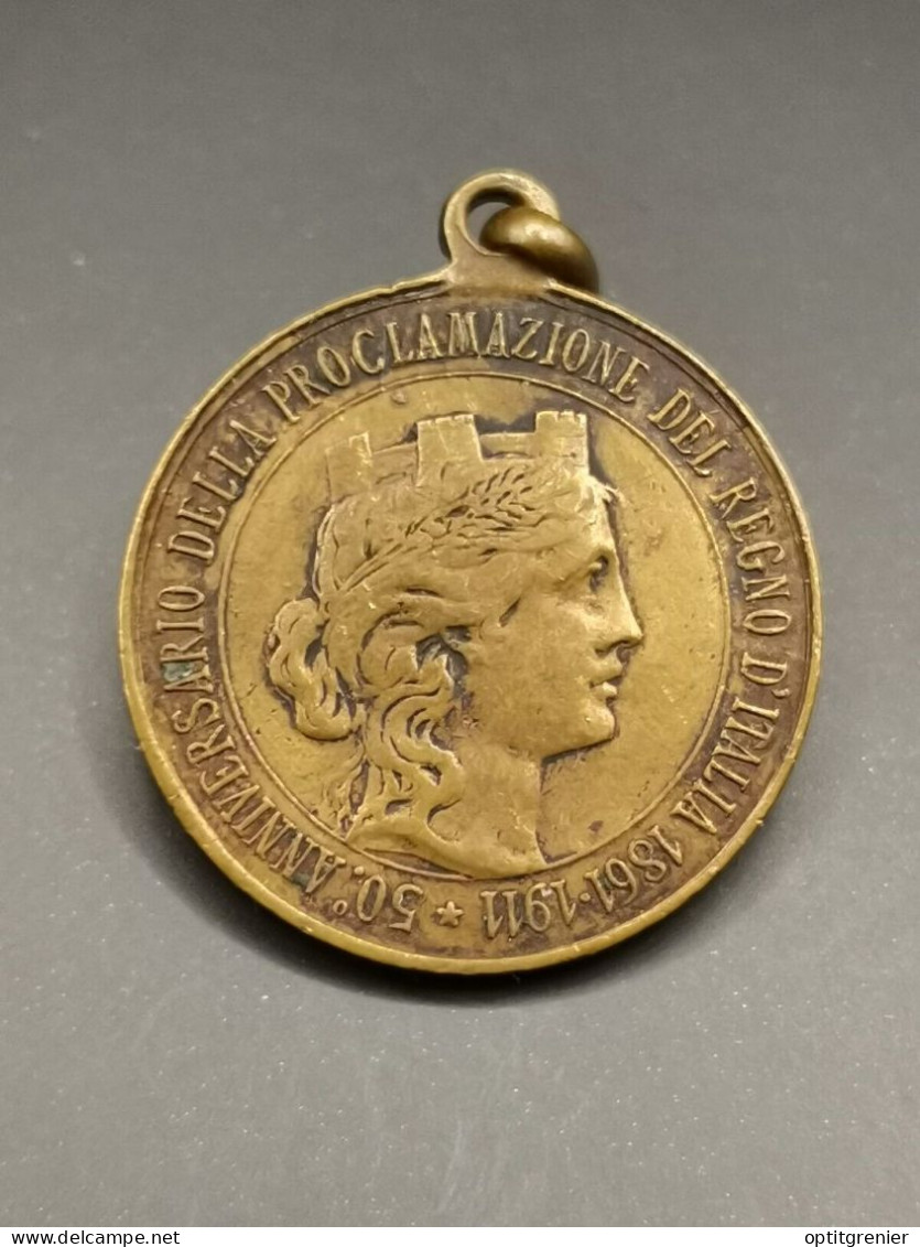 PENDENTIF MEDAILLE EXPOSITION UNIVERSELLE DE TURIN 1911 ITALIE / 21mm 4.26g - Professionals/Firms