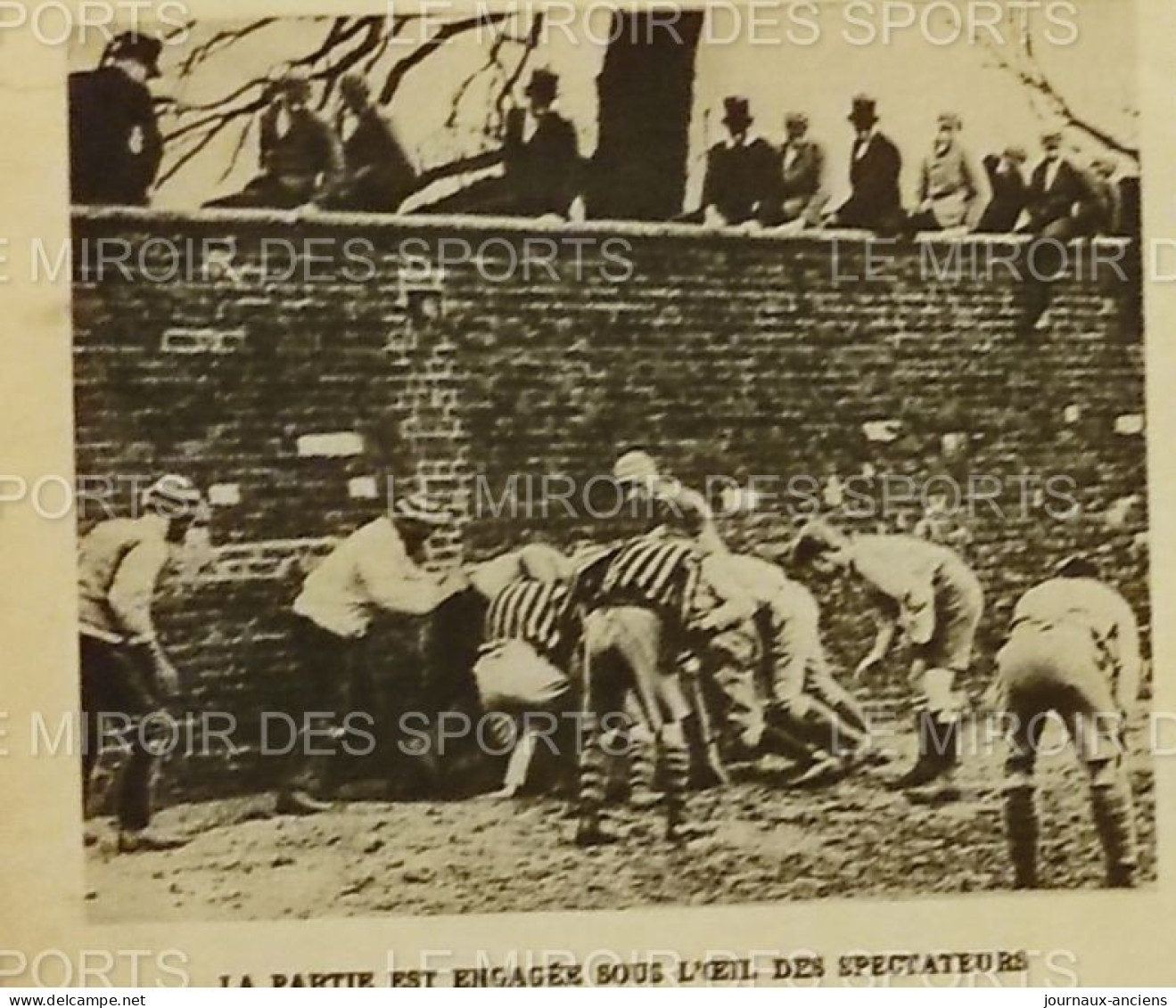 1920 RUGBY L'ORIGINE - LE JEU DU MUR - ANGLETERRE - UN DES PLUS ANCIENS SPORTS ANGLAIS - LE MIROIR DES SPORTS - Rugby