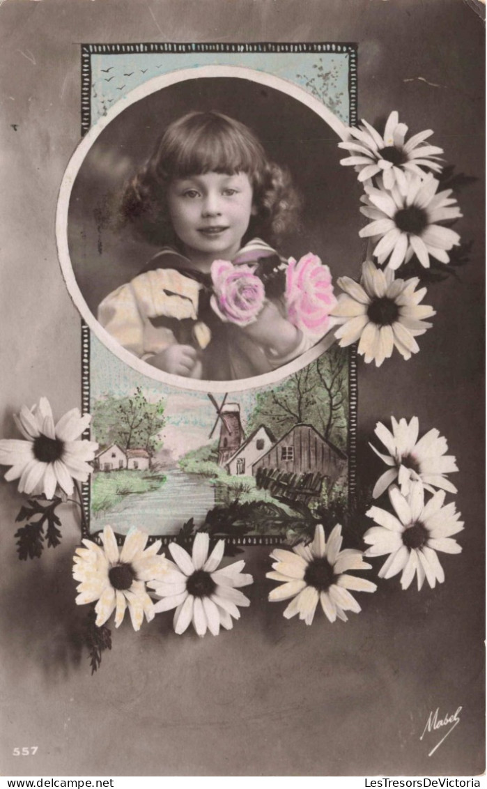 ENFANT - Petite Fille Dans Un Cadre  - Moulin - Fleurs - Colorisé - Carte Postale Ancienne - Sonstige & Ohne Zuordnung