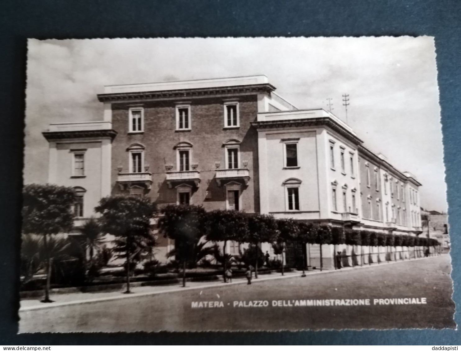 [A1] Matera - Palazzo Dell'Amministrazione Provinciale. Foto B. Loperfido, Nuova - Matera