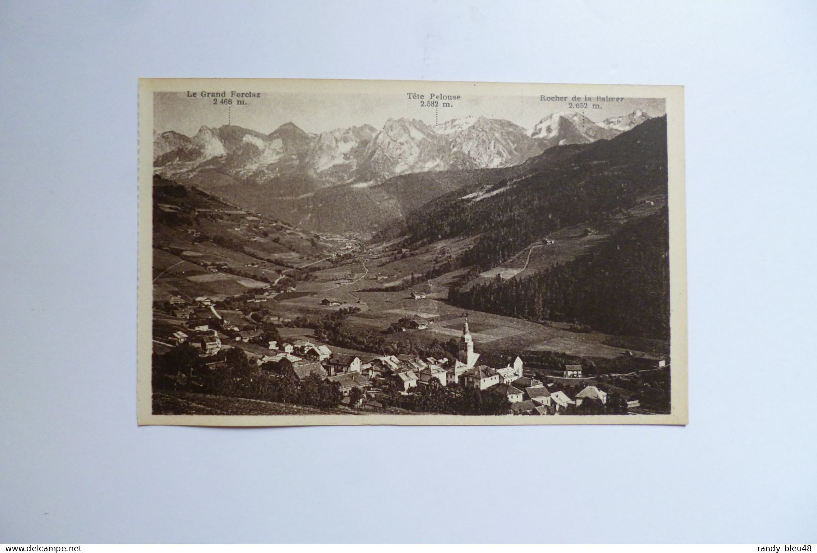 LE GRAND BORNAND   -  74  - Vue Générale  -  Côté Ouest Et La Chaîne Des Aravis   -  Haute Savoie - Le Grand Bornand