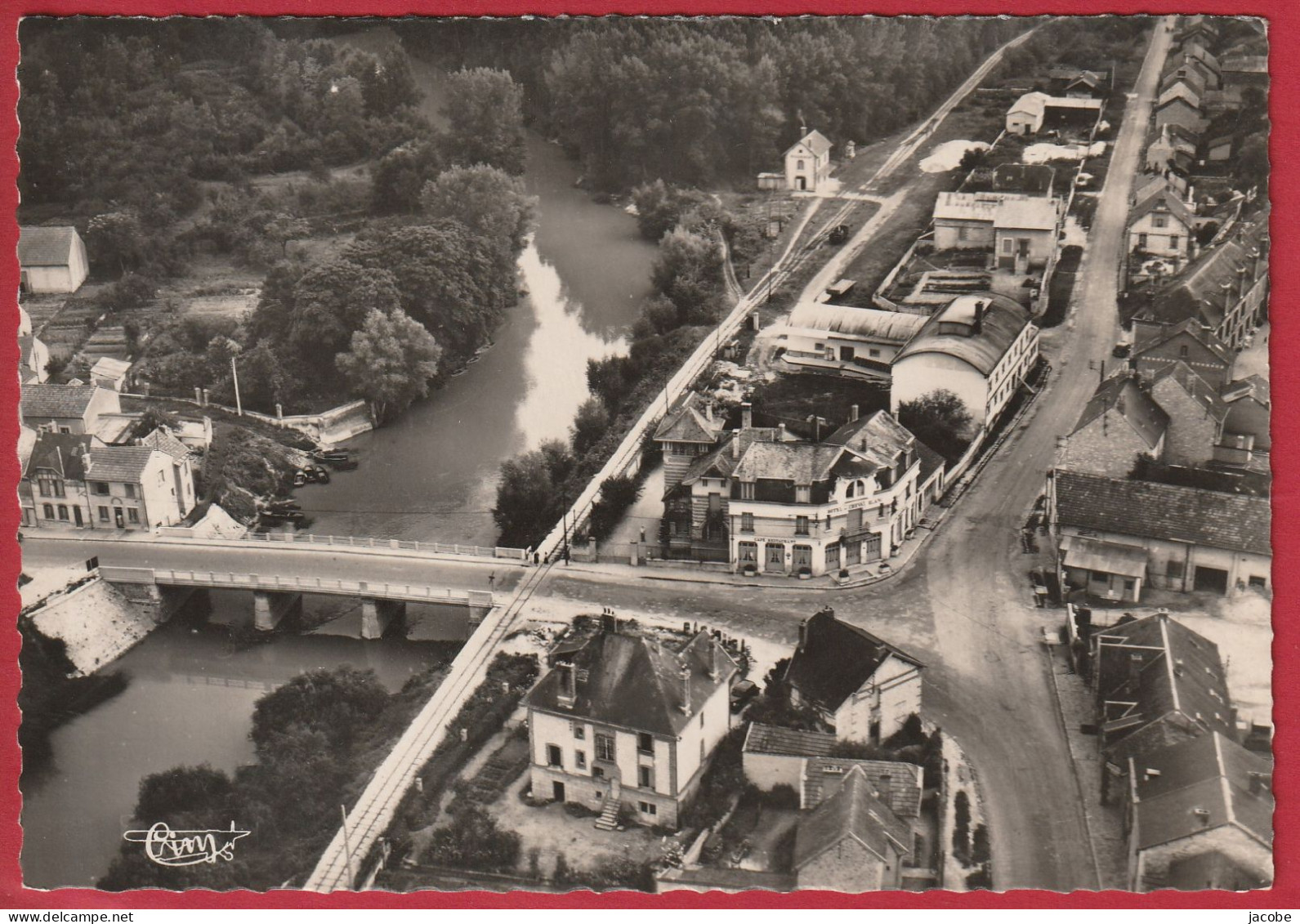 Lot  2 Cartes  Postales ( Aisne )  -Neufchâtel - Sur - Aisne  1) La Grande Rue - 2) Le Pont Sur L'Aisne - Craonne