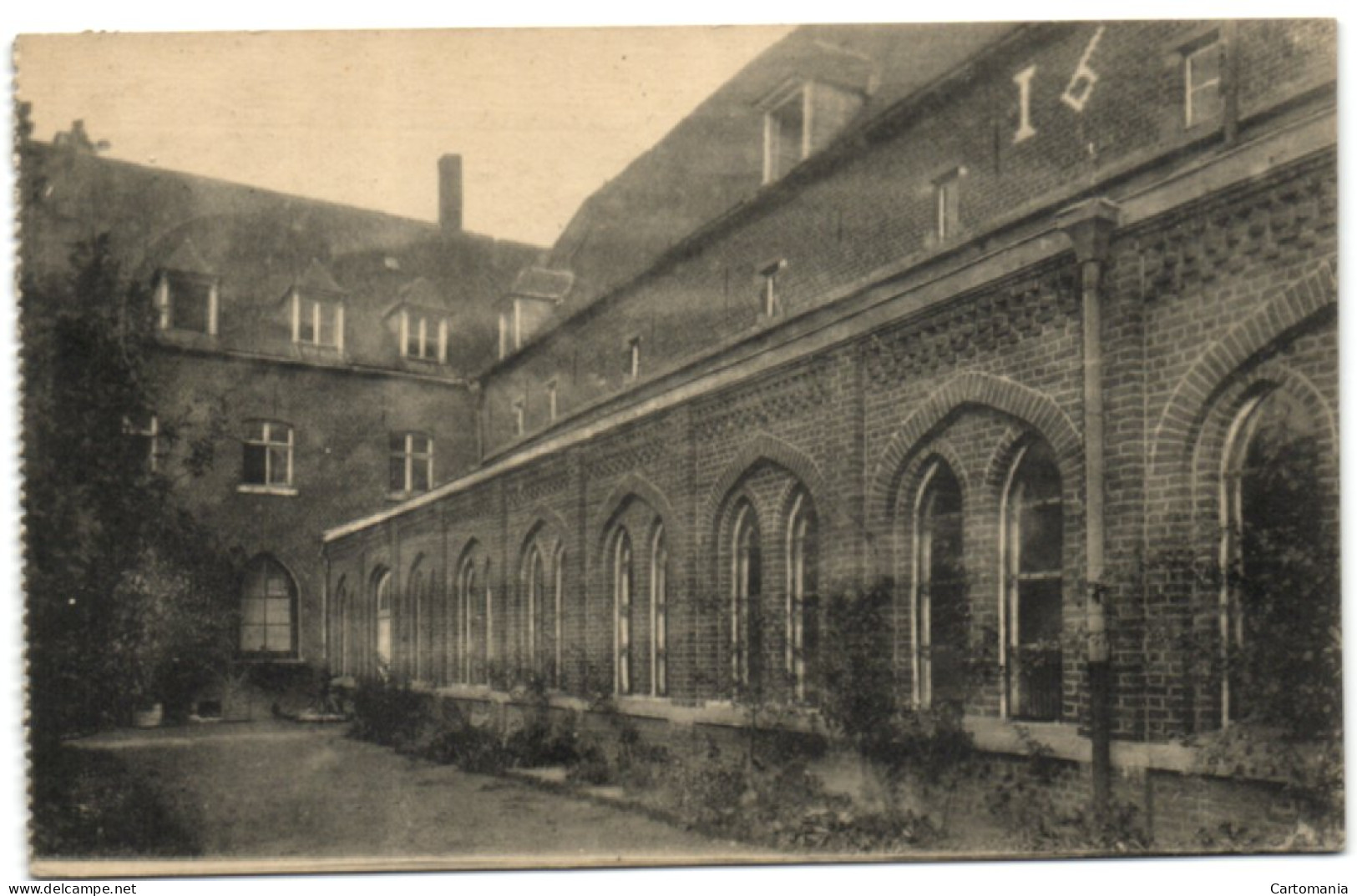 L'Ababye Des Prémontrés à Bois-Seigneur-Isaac - Le Monastère - Cour Intérieure - Braine-l'Alleud