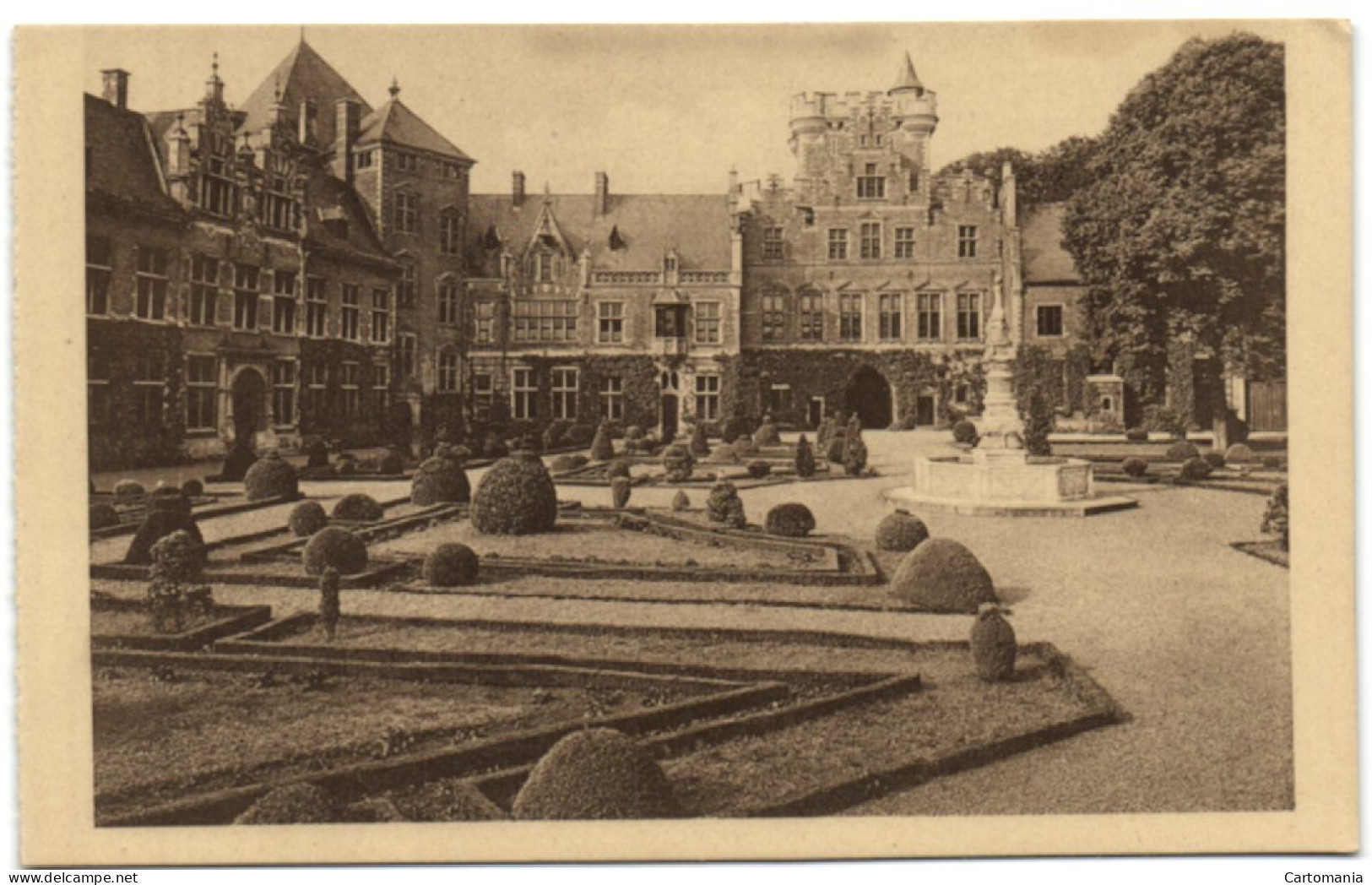 Kasteel Van Gaesbeek Bij Brussel - Het Kasteel Gezien Van Het Hoofdplein - Lennik