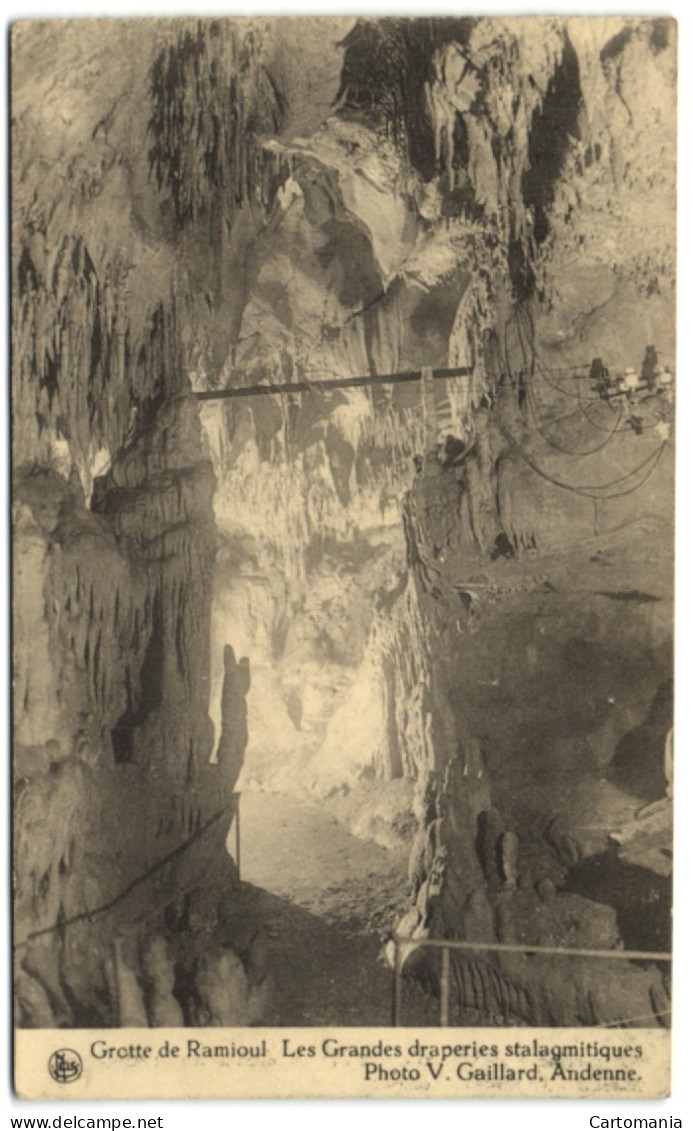 Grotte De Ramioul - Les Grandes Draperies Stalagmitiques - Flémalle