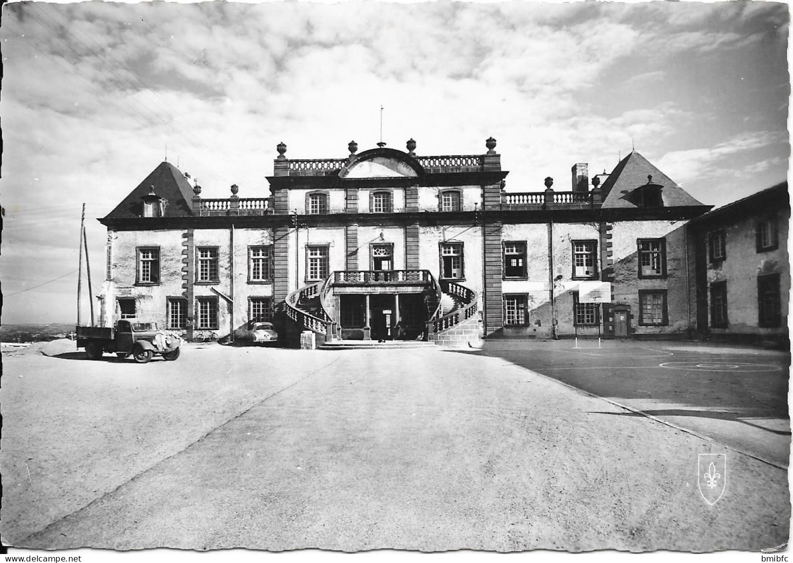 PONT DU CHATEAU - L'Hôtel De Ville (une En Noir Et Une En Couleur) - Pont Du Chateau