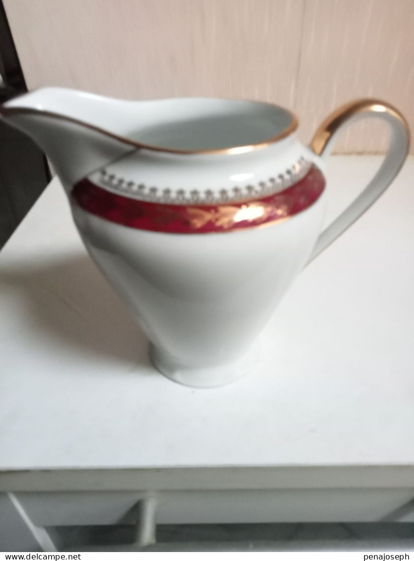 Pot De Lait En Porcelaine De Sologne Hauteur 11 Cm - Altri & Non Classificati