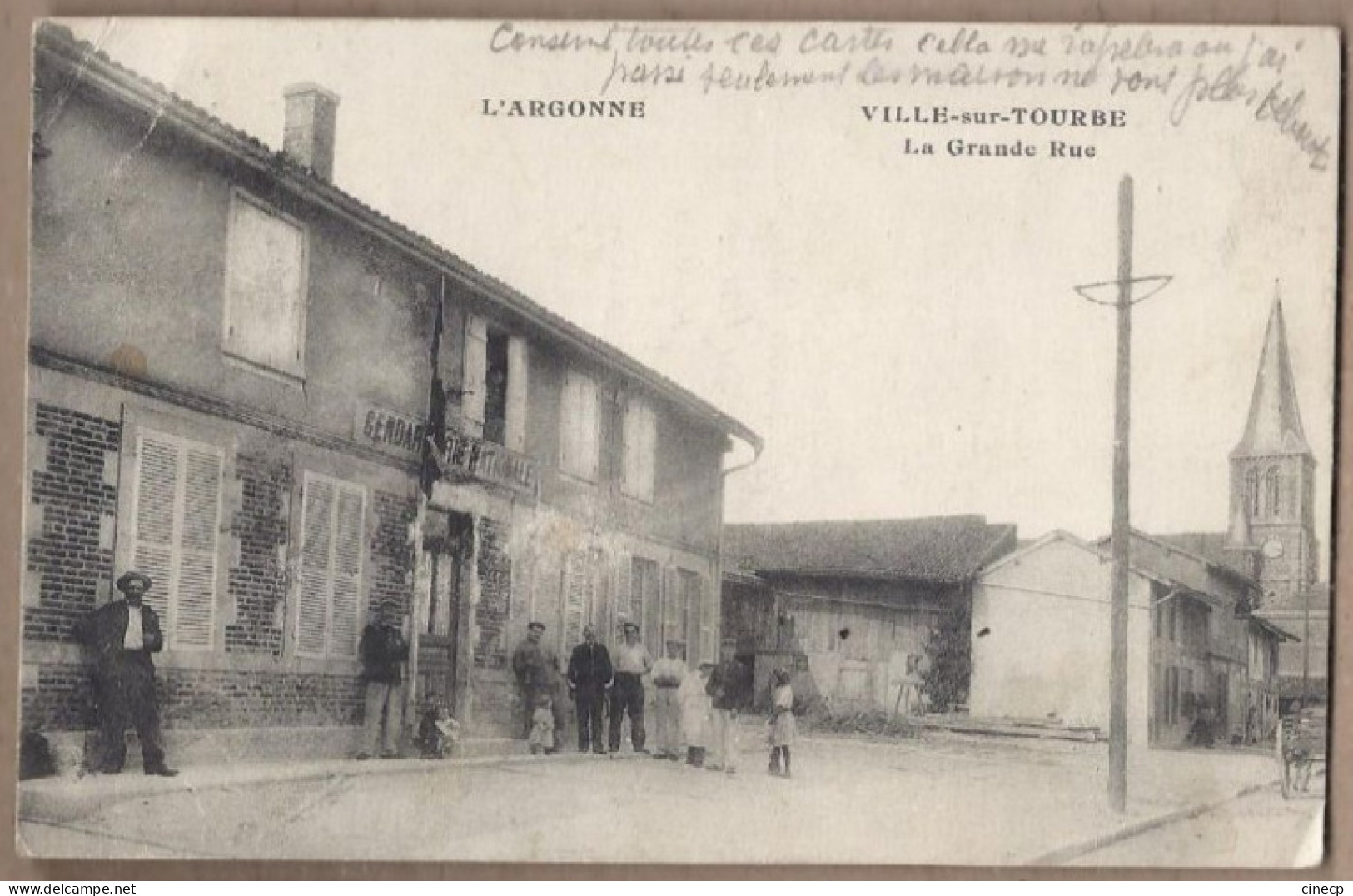 CPA 51 - VILLE SUR TOURBE - La Grande Rue - TB PLAN CENTRE VILLAGE - Jolie ANIMATION Devant GENDARMERIE Gendarme - Ville-sur-Tourbe