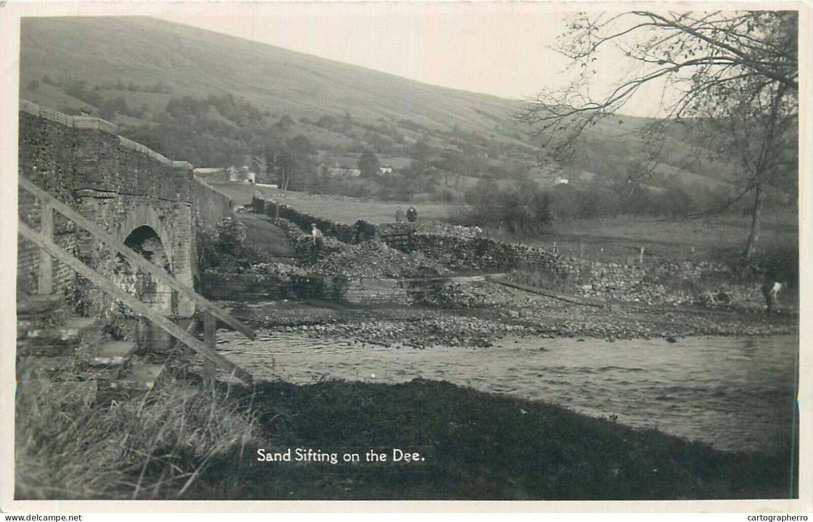 A Real Photograph Postcard Wales - Sand Sifting On The Dee - Contea Sconosciuta