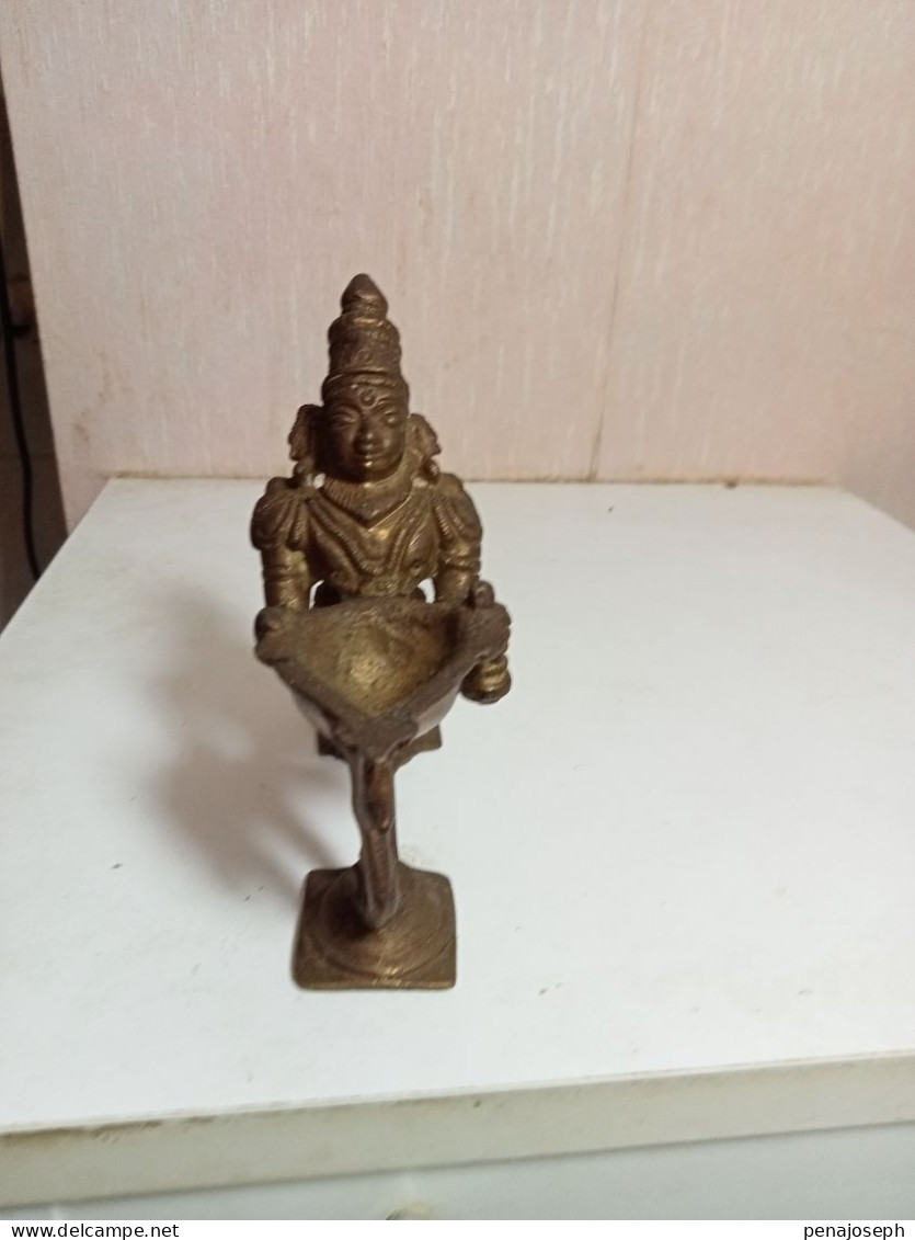 Statuette Ancienne Dieux Hauteur 12 Cm X 12 Cm - Bronzi