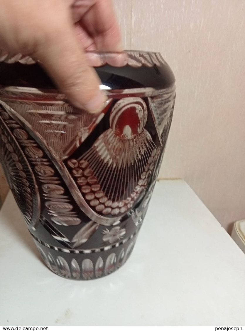 Vase imposant ancien en cristal de boheme hauteur 25 cm diamètre 18 cm